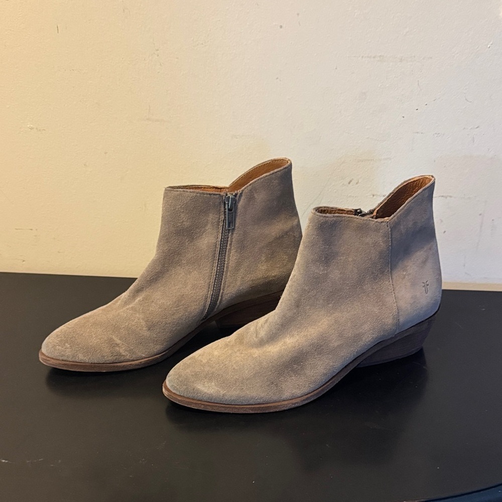 LIKE NEW Frye Taupe Suede Ankle Booties - Picture 2 of 11